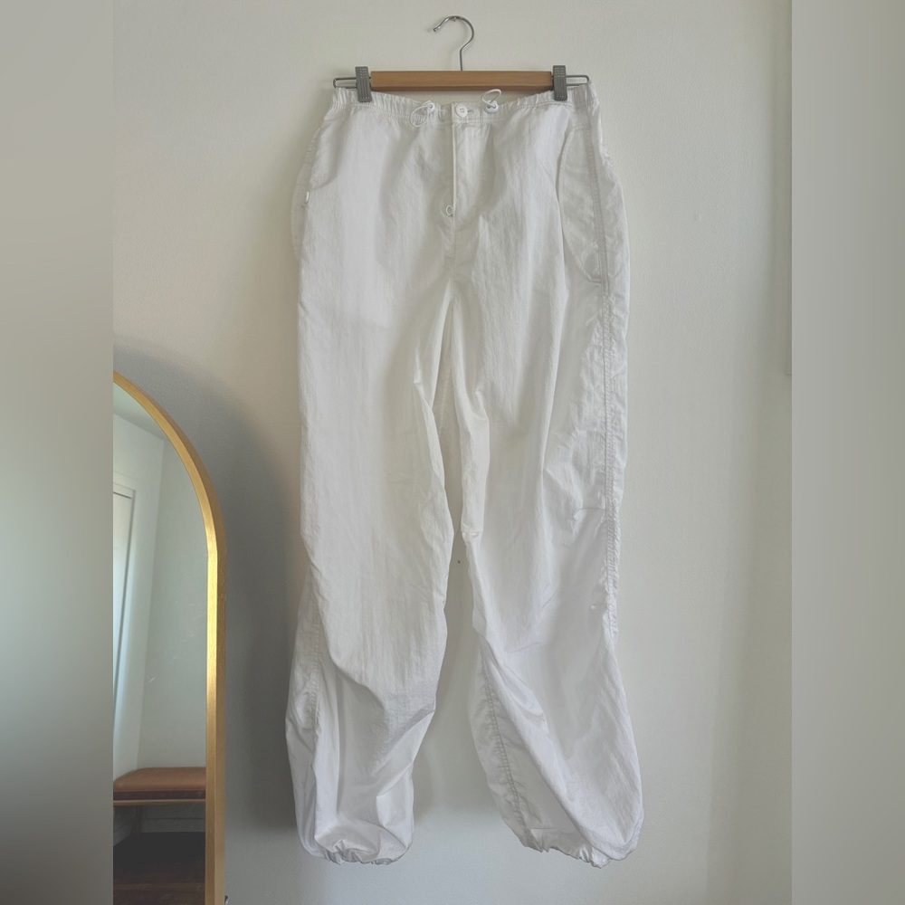 Aritzia Aviator Parachute Pant